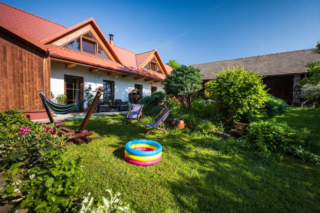 Vila Dom Pod Orzechem Łapczyce Exteriér fotografie